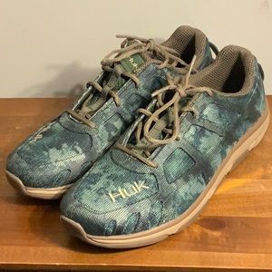 BNWOB Huk Attack H8011000385 Shoes